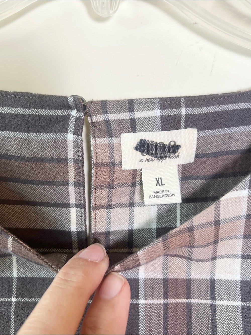 NWT a.n.a. Plaid Peasant Top XL Soft Cotton Gray Neutral Boho Balloon Sleeve - Picture 4 of 9